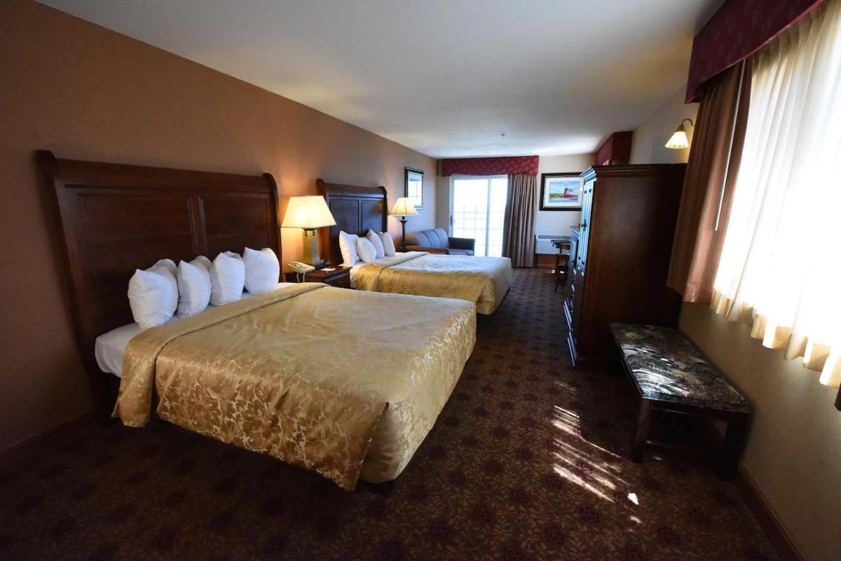 Grand Mackinaw Beachfront And Waterpark Mackinaw City Luaran gambar